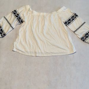 American Eagle off the shoulder crop top